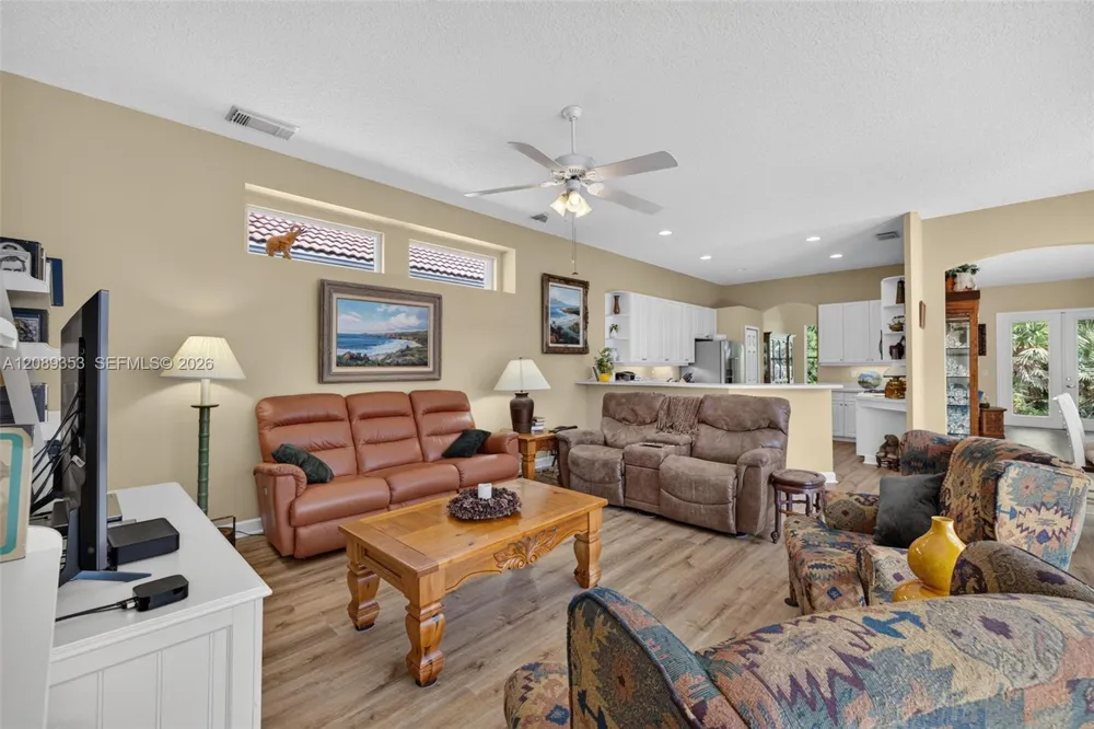 619 SW Lake Charles Cir Port St. Lucie, FL 34986