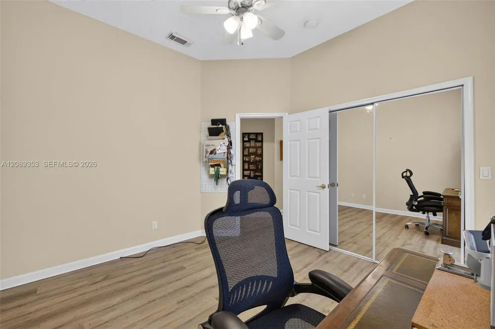 619 SW Lake Charles Cir Port St. Lucie, FL 34986