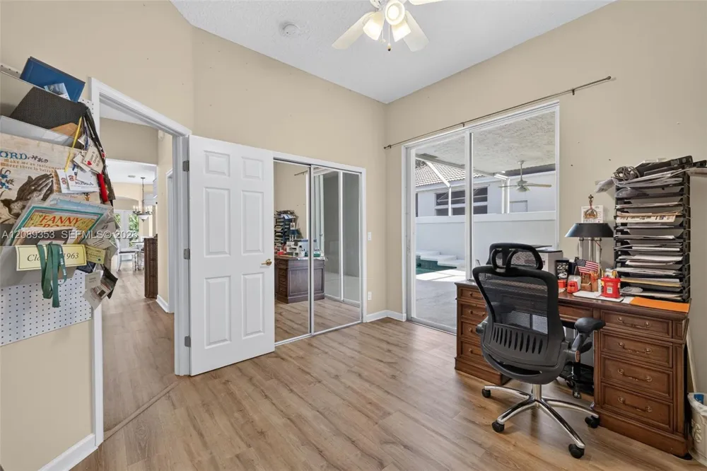 619 SW Lake Charles Cir Port St. Lucie, FL 34986