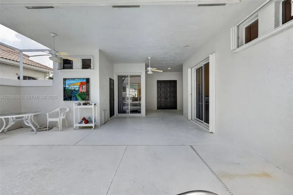 619 SW Lake Charles Cir Port St. Lucie, FL 34986