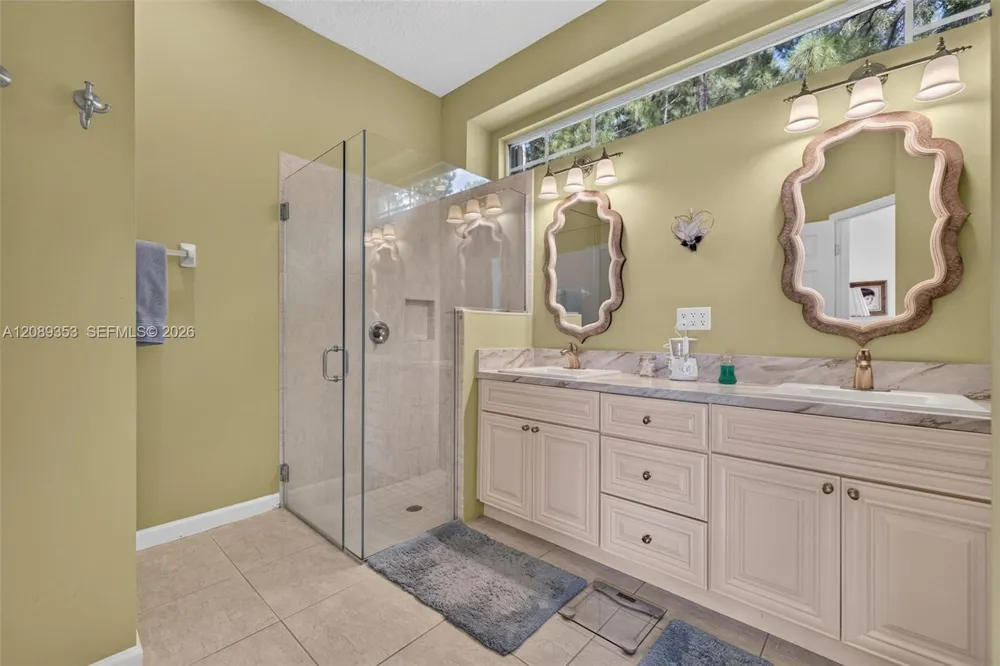 619 SW Lake Charles Cir Port St. Lucie, FL 34986
