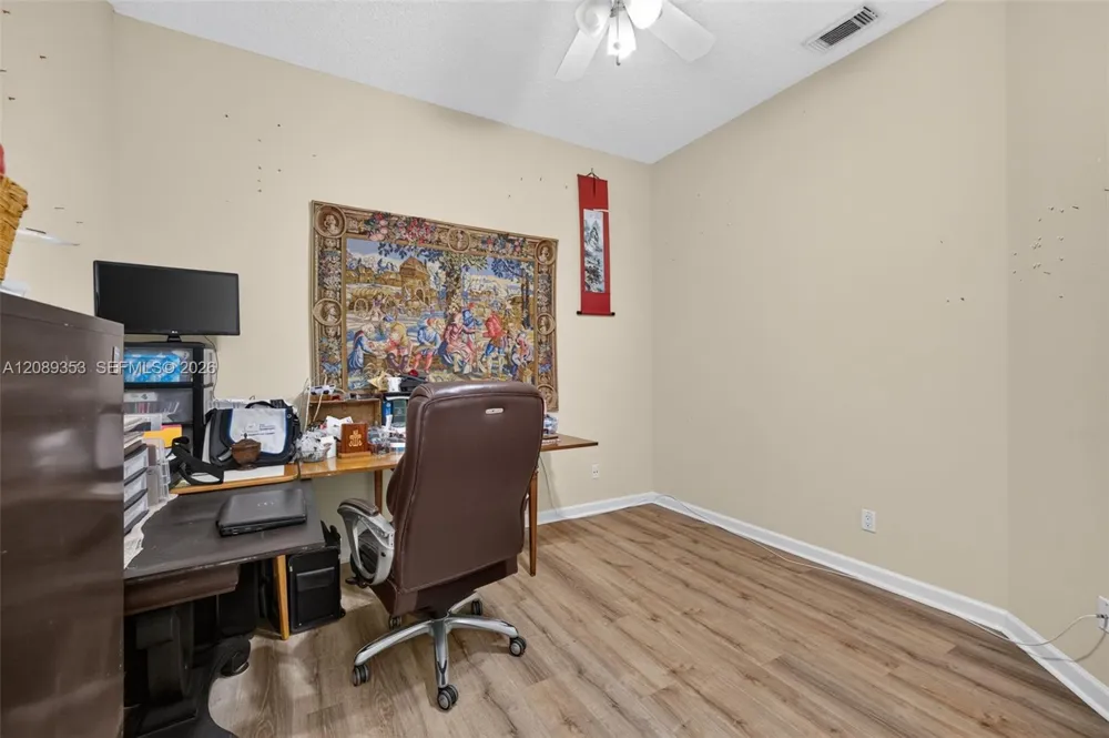 619 SW Lake Charles Cir Port St. Lucie, FL 34986