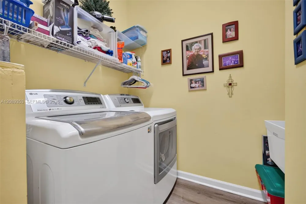 619 SW Lake Charles Cir Port St. Lucie, FL 34986