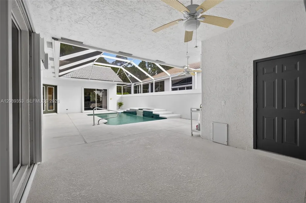 619 SW Lake Charles Cir Port St. Lucie, FL 34986