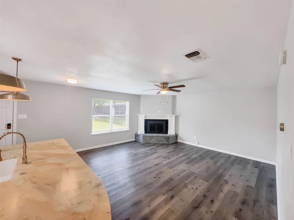 109 Heights Drive Crowley, TX 76036
