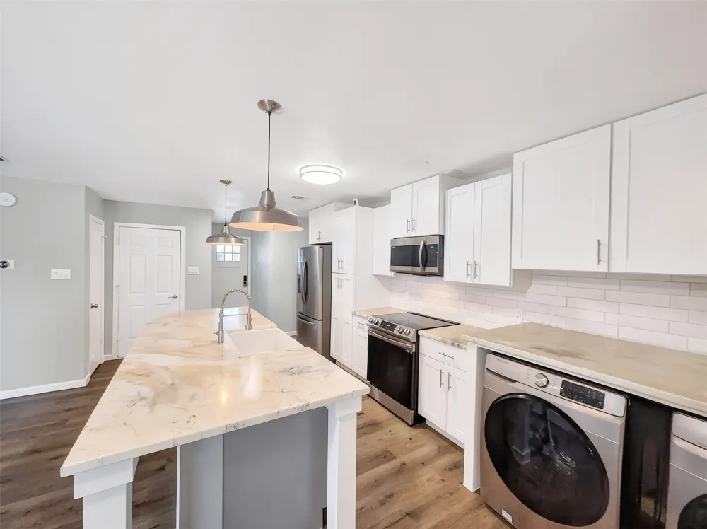 109 Heights Drive Crowley, TX 76036