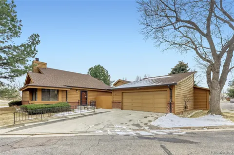 204 S Eagle Circle