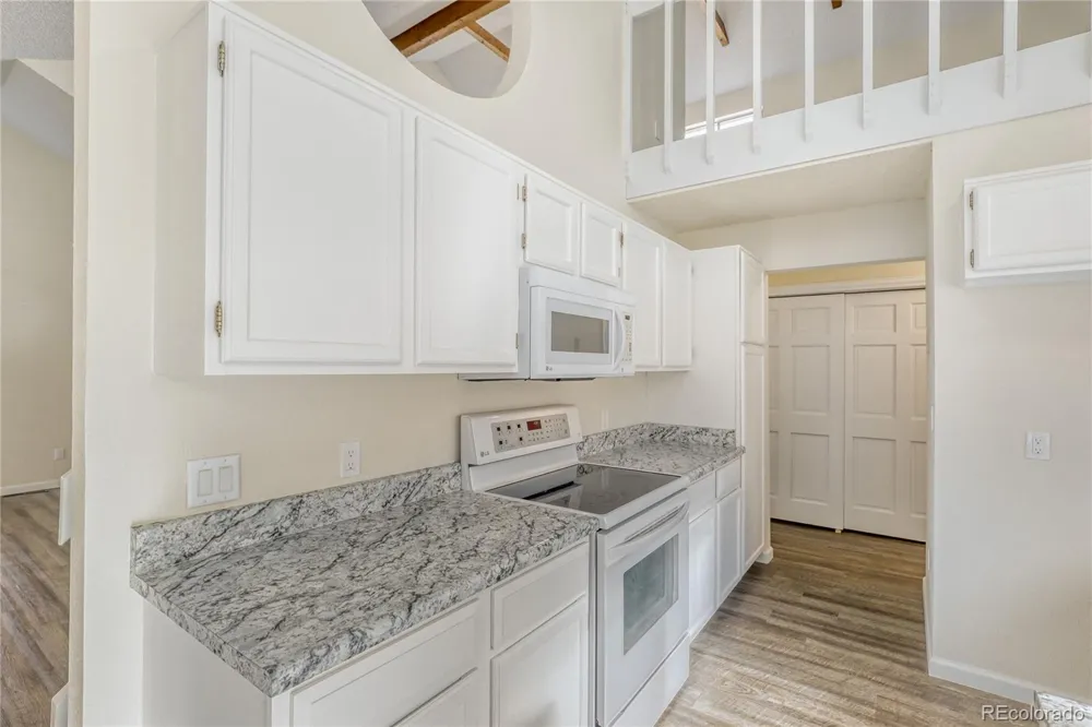 204 S Eagle Circle Aurora, CO 80012