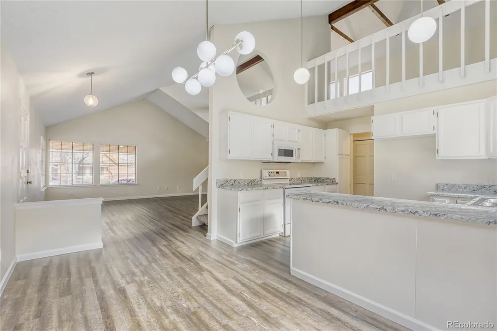 204 S Eagle Circle Aurora, CO 80012