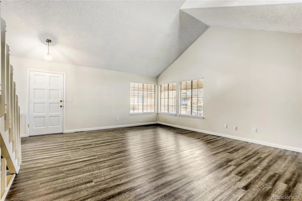 204 S Eagle Circle Aurora, CO 80012