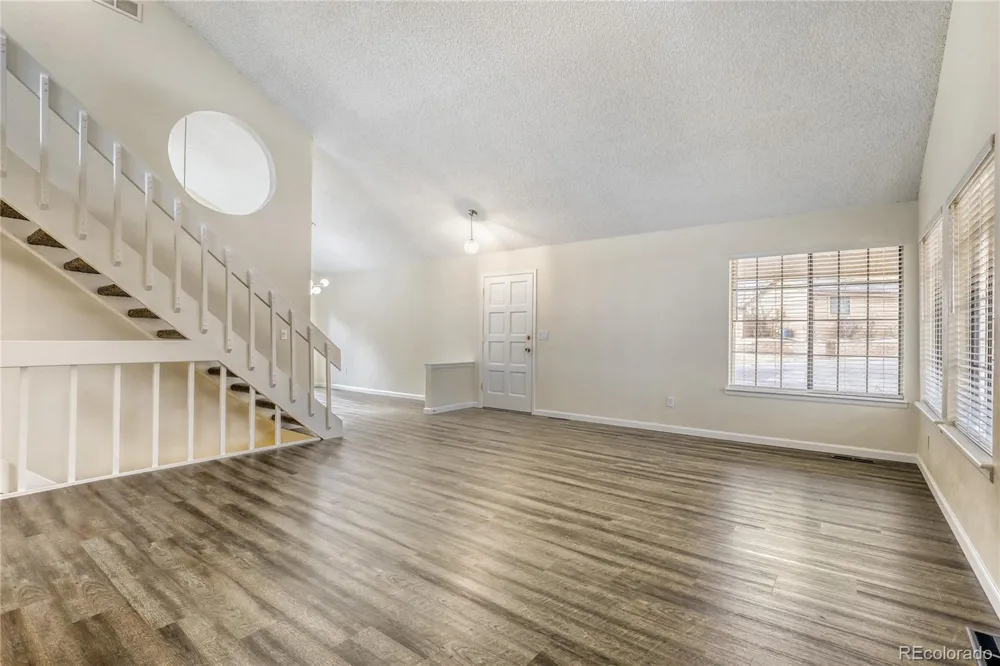 204 S Eagle Circle Aurora, CO 80012