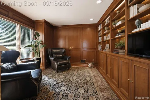 1123 Ivyglen Circle