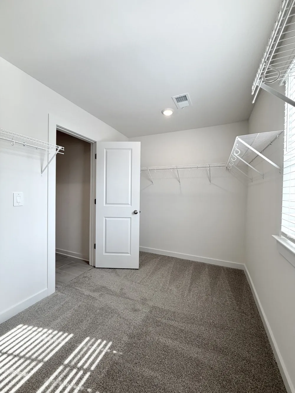2372 Woodmeadow Dr Clarksville, TN 37043