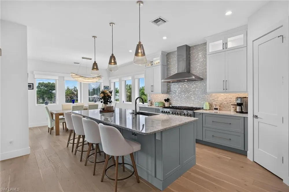 1272 Par View Drive Sanibel, FL 33957