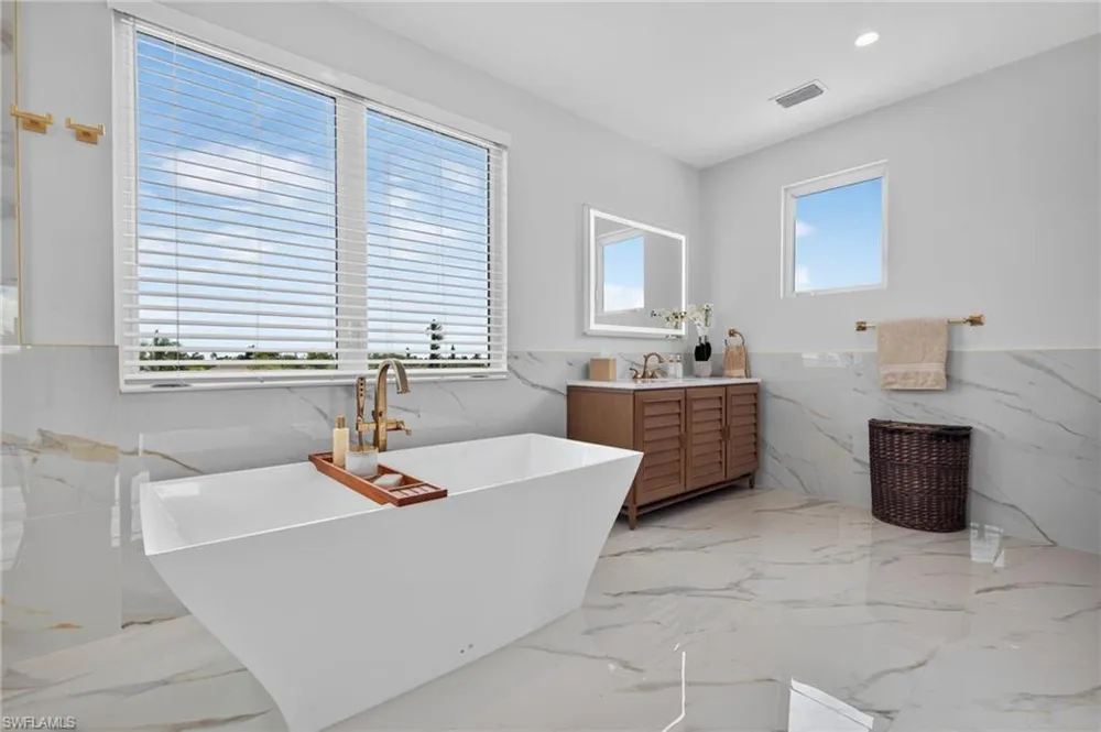 1272 Par View Drive Sanibel, FL 33957