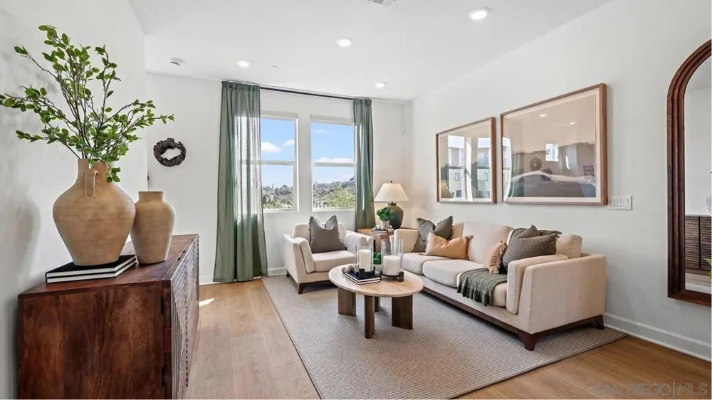 256 Larkspur Oceanside, CA 92057