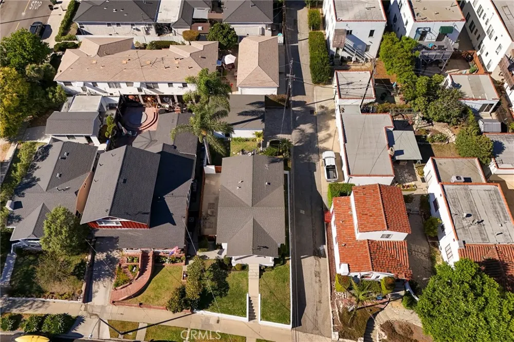 1376 W 10th Los Angeles, CA 90732