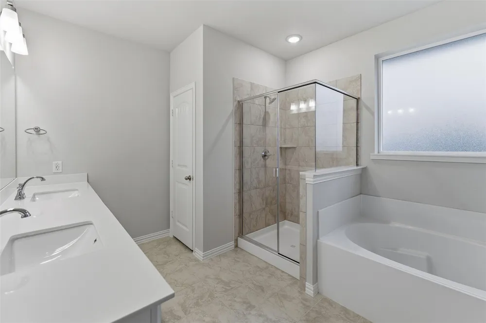 1329 Frio Drive Springtown, TX 76082