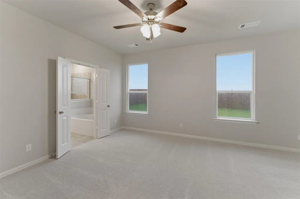 1329 Frio Drive Springtown, TX 76082
