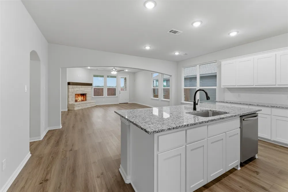1329 Frio Drive Springtown, TX 76082
