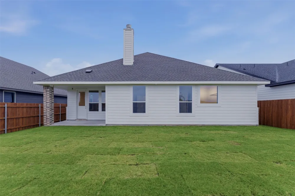 1329 Frio Drive Springtown, TX 76082