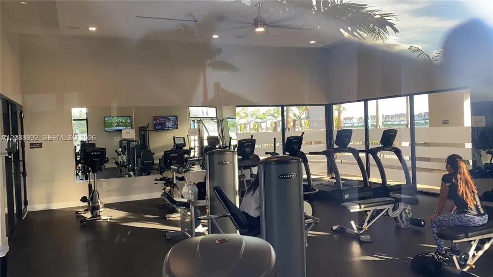 10948 W 32nd Ln Hialeah, FL 33018