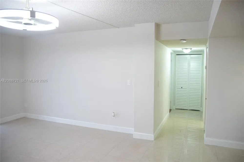 8635 NW 8th St #103 Miami, FL 33126
