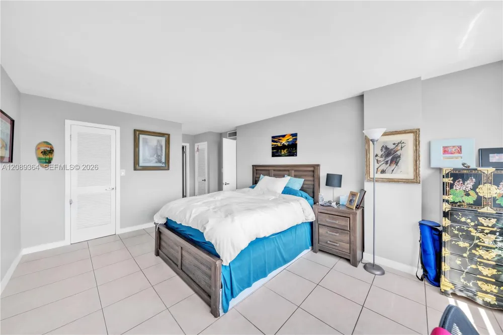 3161 S Ocean Dr #1106 Hallandale Beach, FL 33009