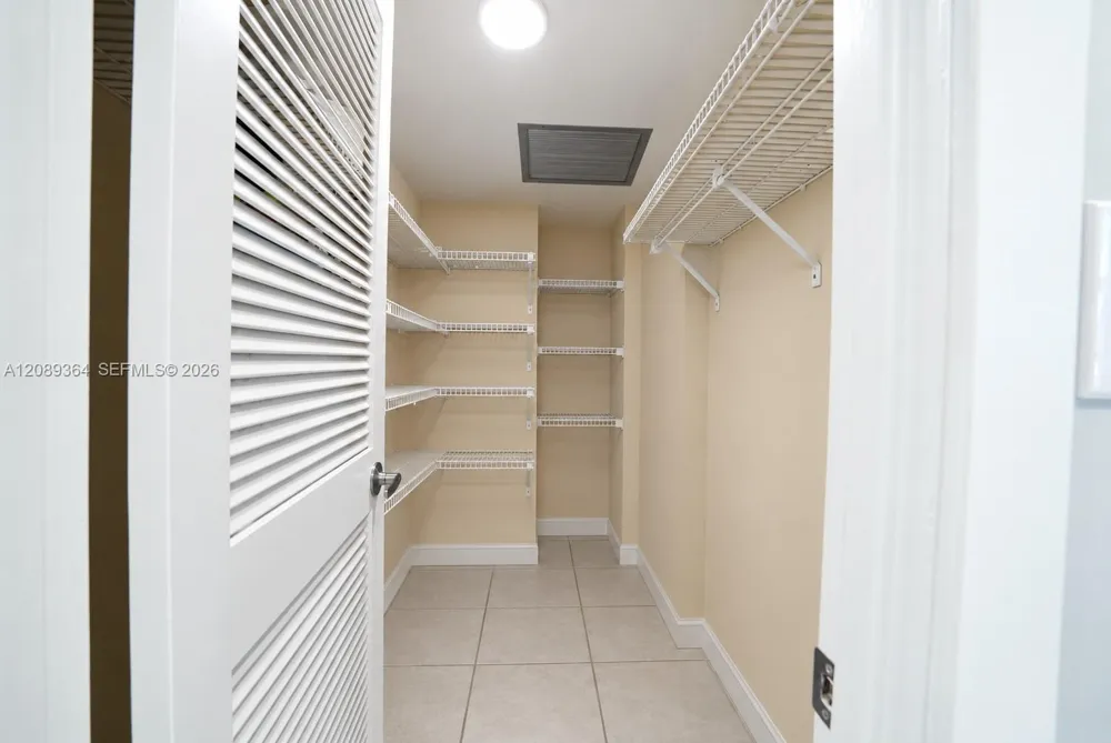 3161 S Ocean Dr #1106 Hallandale Beach, FL 33009