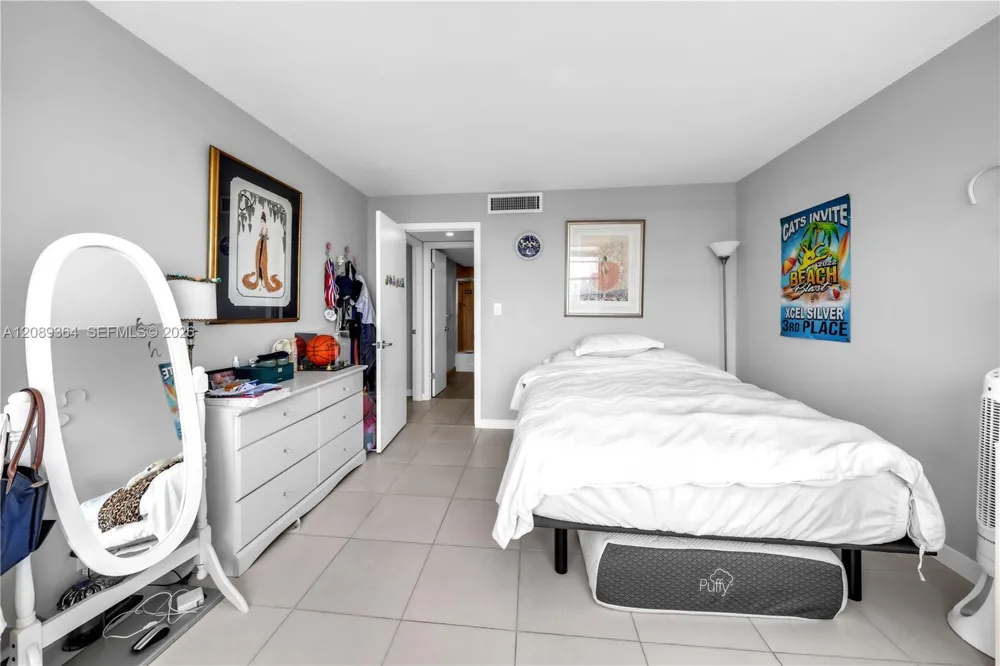 3161 S Ocean Dr #1106 Hallandale Beach, FL 33009