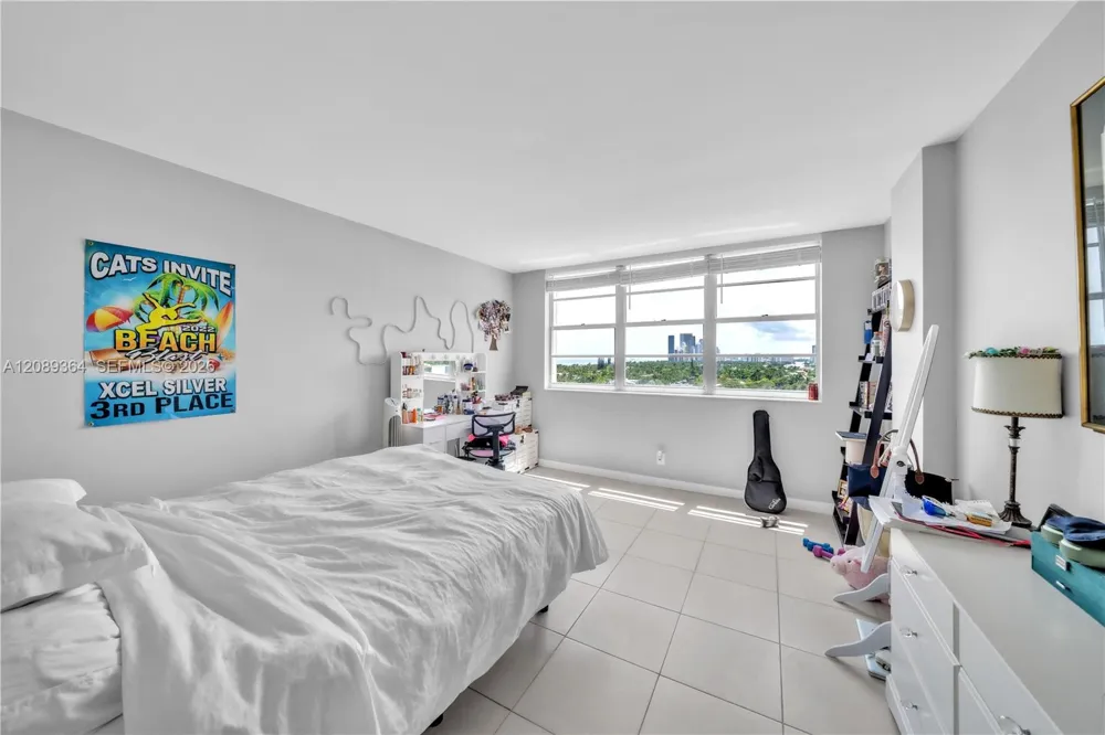 3161 S Ocean Dr #1106 Hallandale Beach, FL 33009