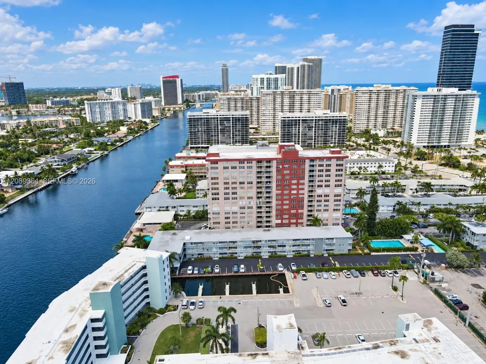 3161 S Ocean Dr #1106 Hallandale Beach, FL 33009