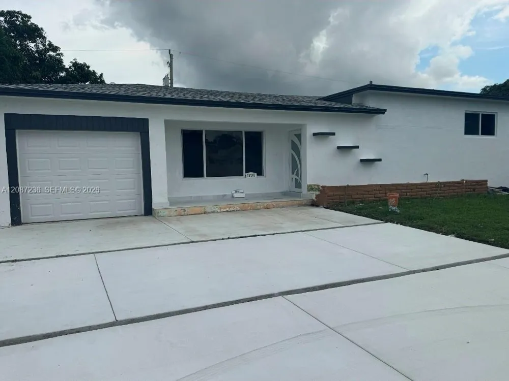19201 NW 10th Ct Miami Gardens, FL 33169
