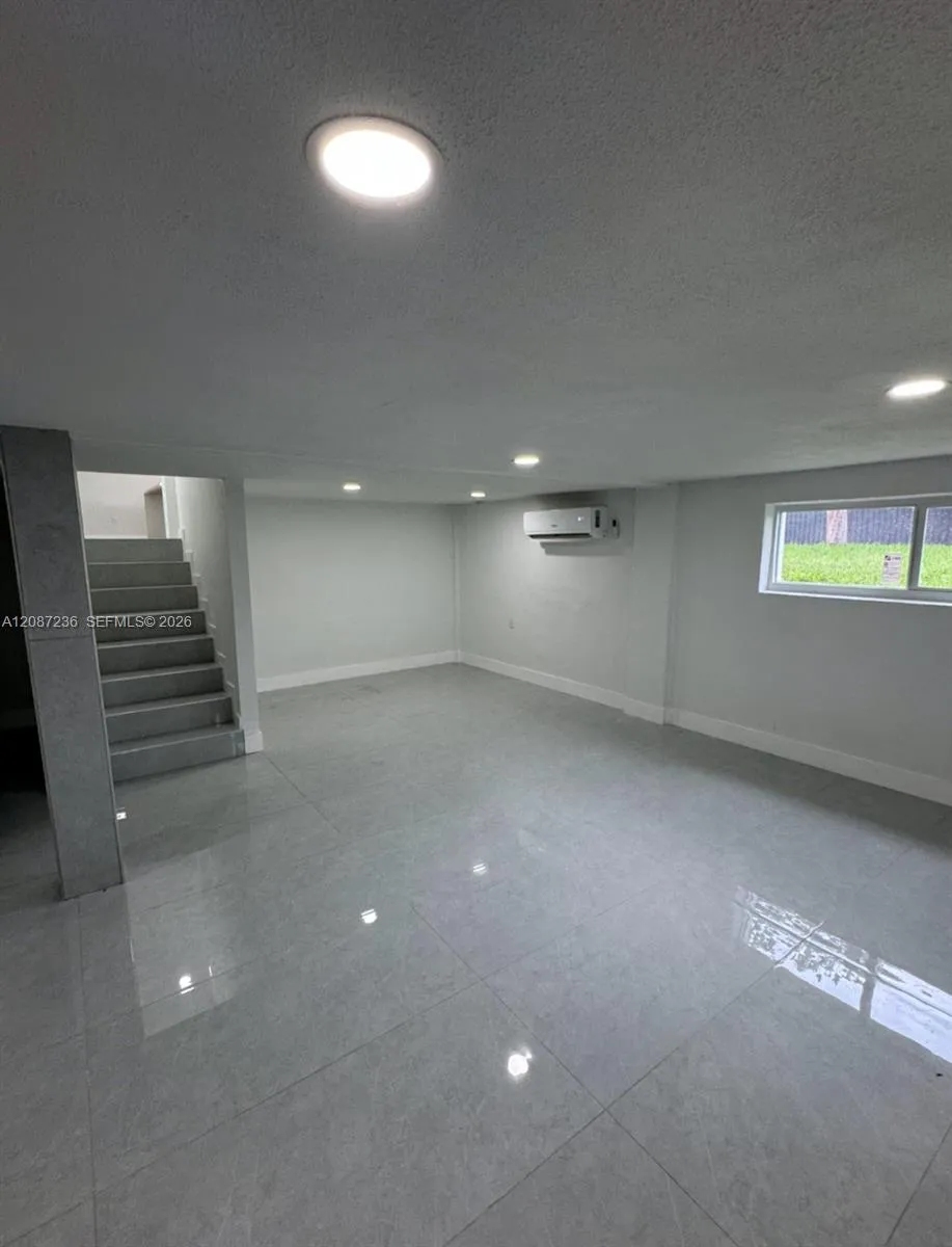19201 NW 10th Ct Miami Gardens, FL 33169