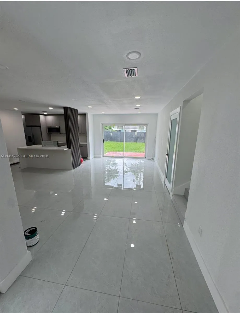 19201 NW 10th Ct Miami Gardens, FL 33169