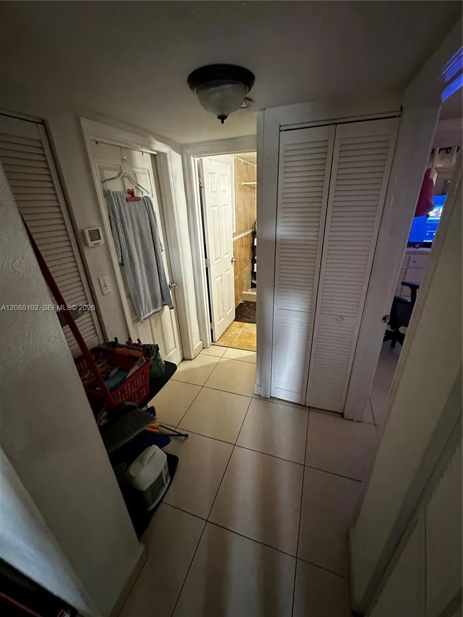 1245 W 24th St #126 Hialeah, FL 33010