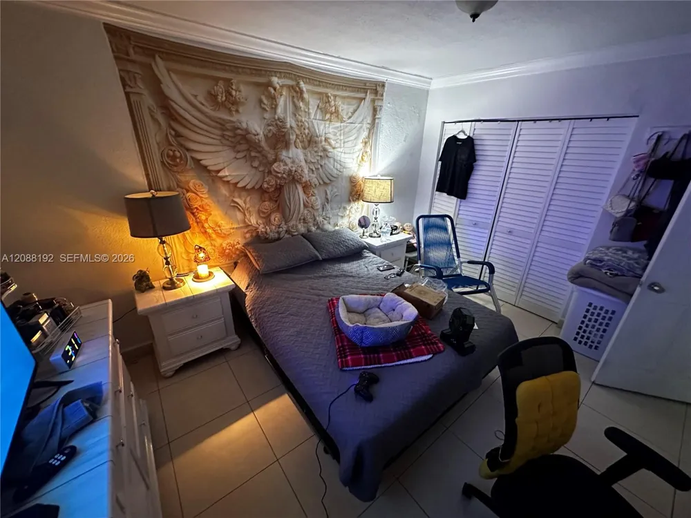 1245 W 24th St #126 Hialeah, FL 33010
