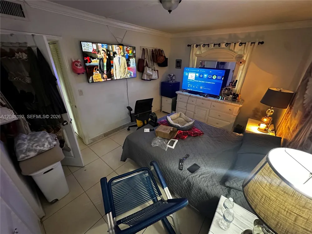 1245 W 24th St #126 Hialeah, FL 33010