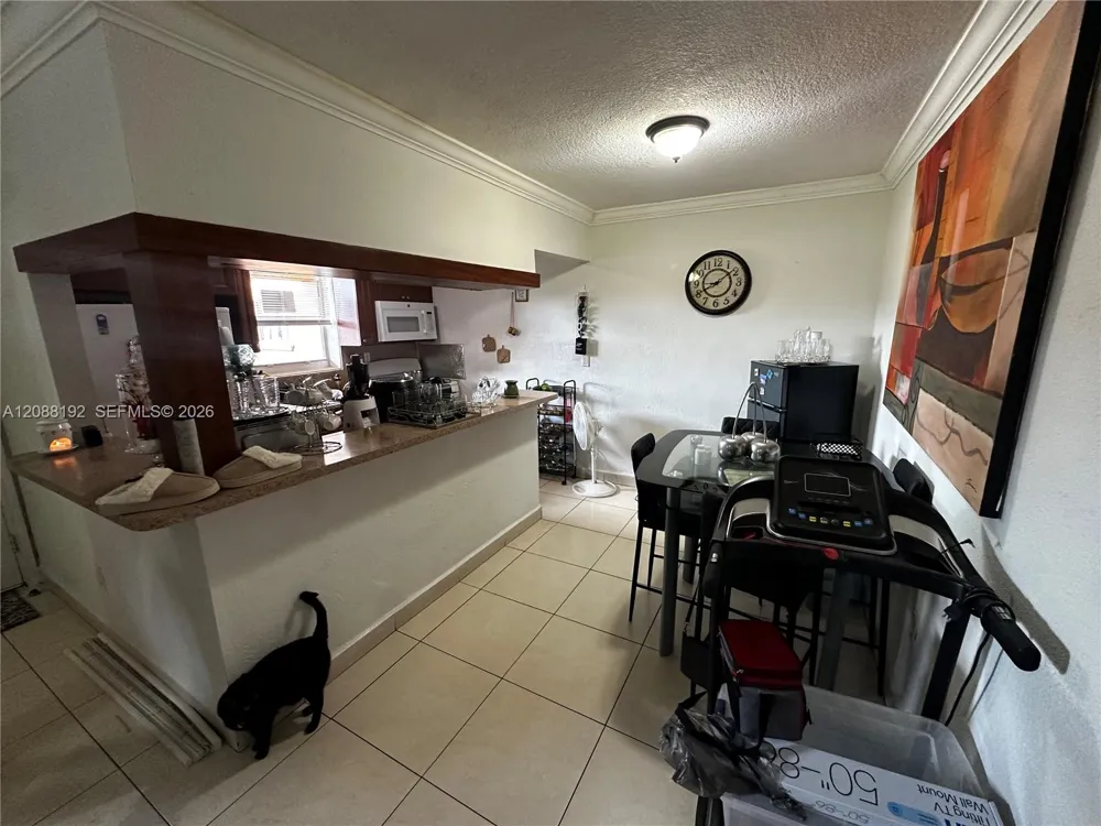 1245 W 24th St #126 Hialeah, FL 33010