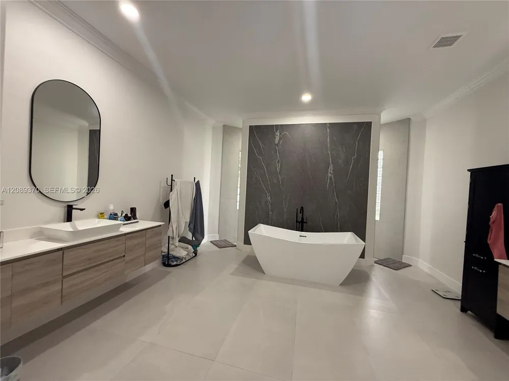 14883 SW 38th St Davie, FL 33331