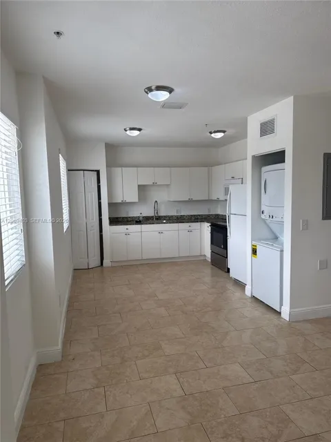 8250 W 21st Ln #C211