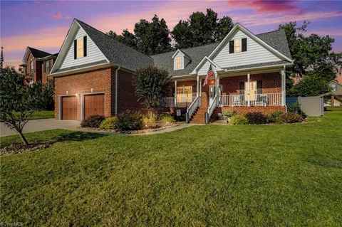 1207 Dogwood Lane