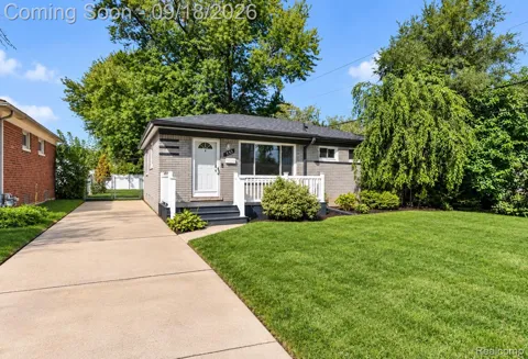 535 E Rose Avenue