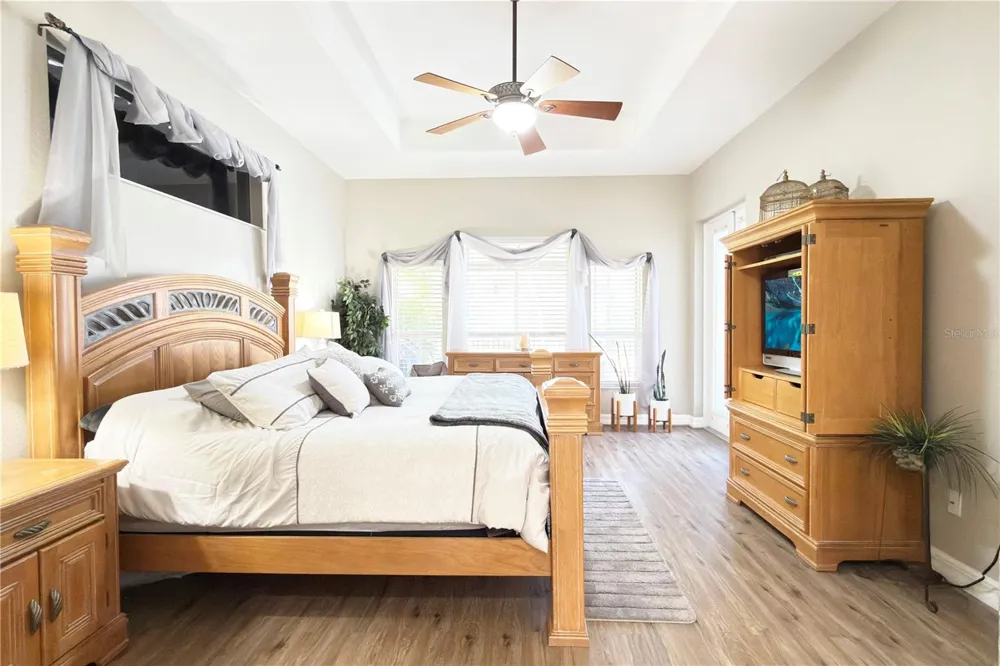 8723 S LAKE CIRCLE Fort Myers, FL 33908