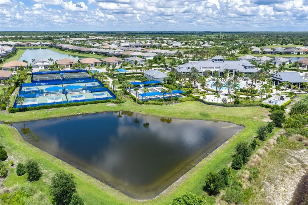 6332 WINDING PINE DRIVE Nokomis, FL 34275