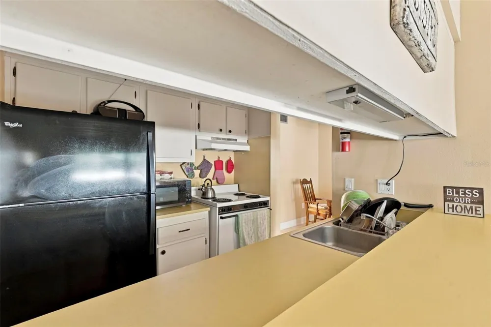 2525 W BAY DRIVE #A22 Belleair Bluffs, FL 33770