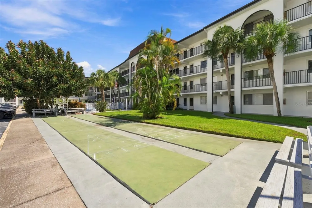 2525 W BAY DRIVE #A22 Belleair Bluffs, FL 33770
