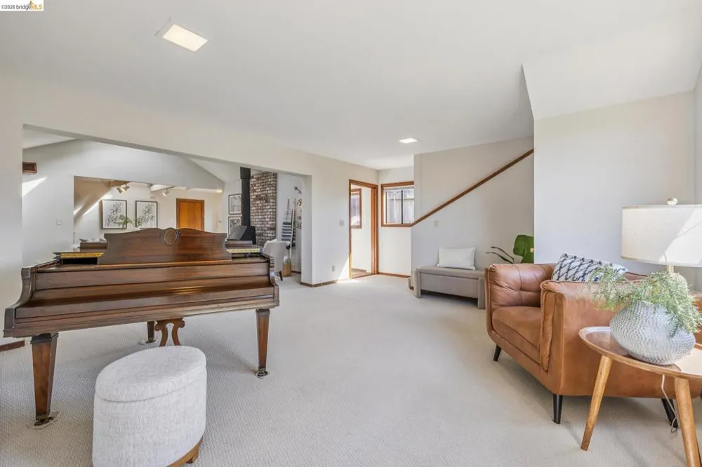 6334 Kensington Avenue Richmond, CA 94805