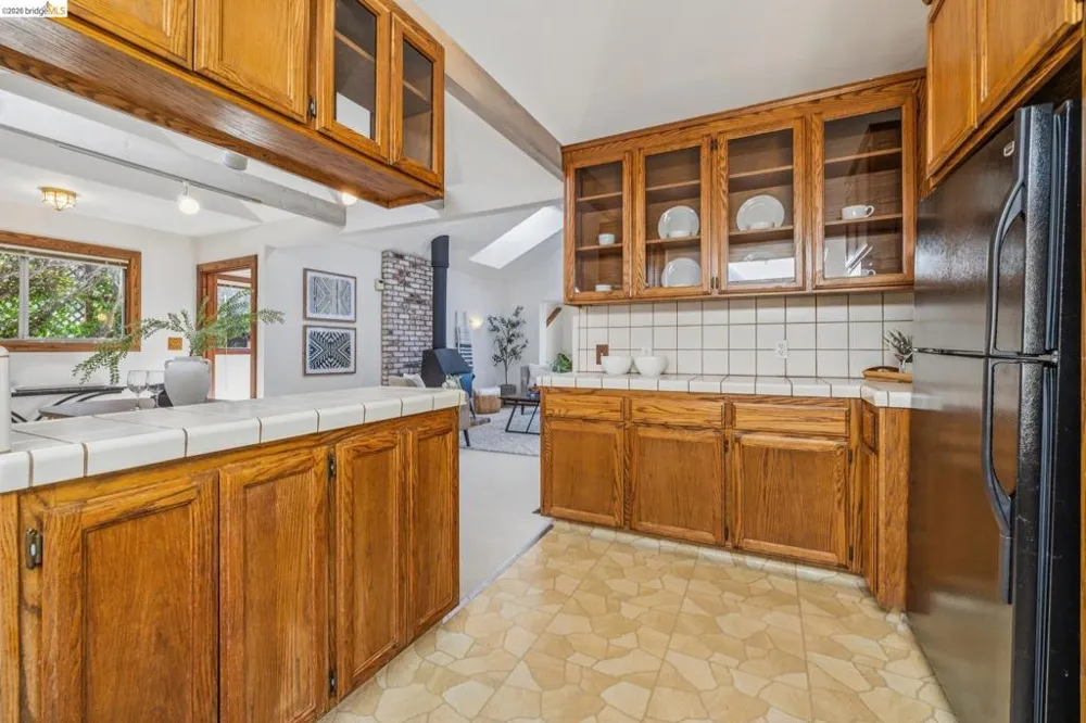 6334 Kensington Avenue Richmond, CA 94805