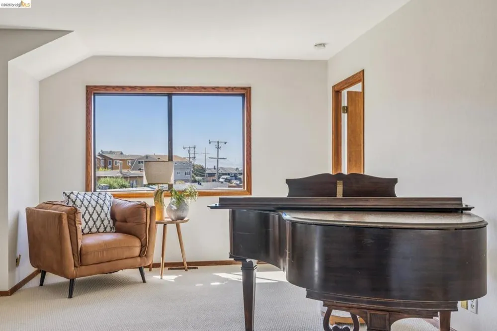 6334 Kensington Avenue Richmond, CA 94805